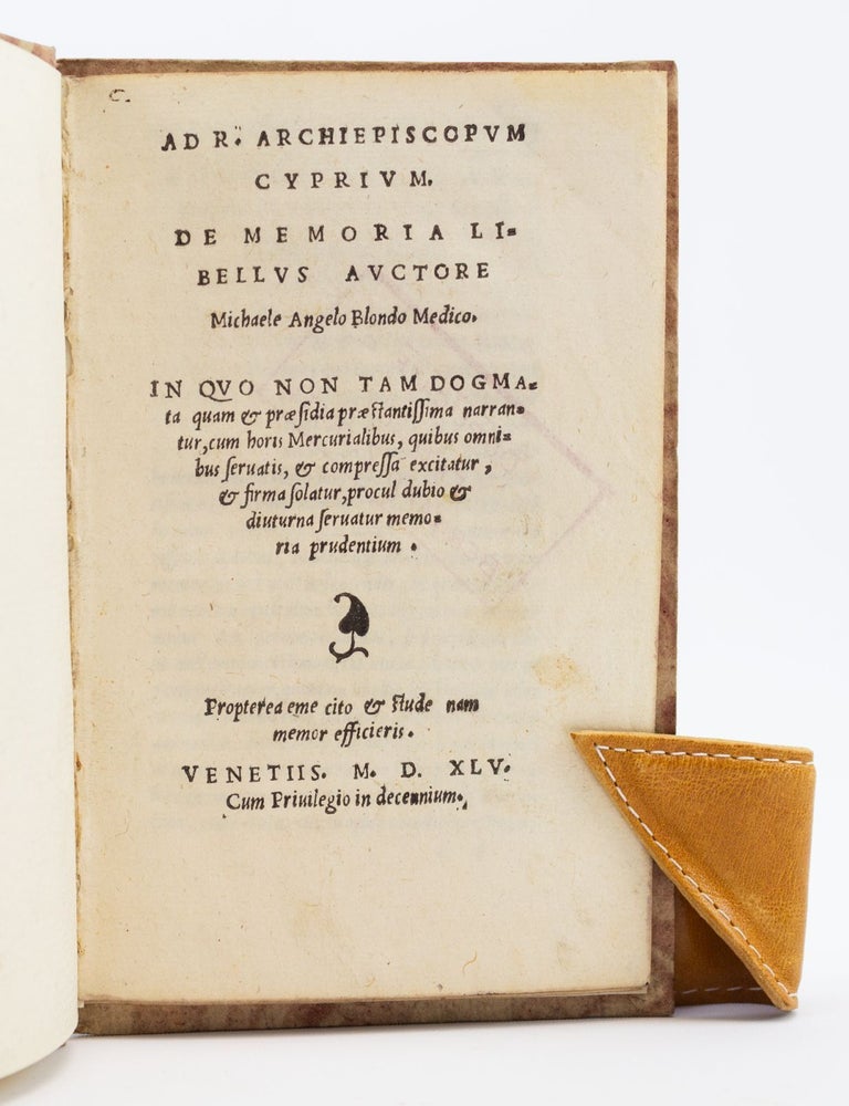 (ST19432b) DE MEMORIA LIBELLUS, IN QUA NON TAM DOGMATA QUAM ET PRAESIDIA PRAESTANTISSIMA...